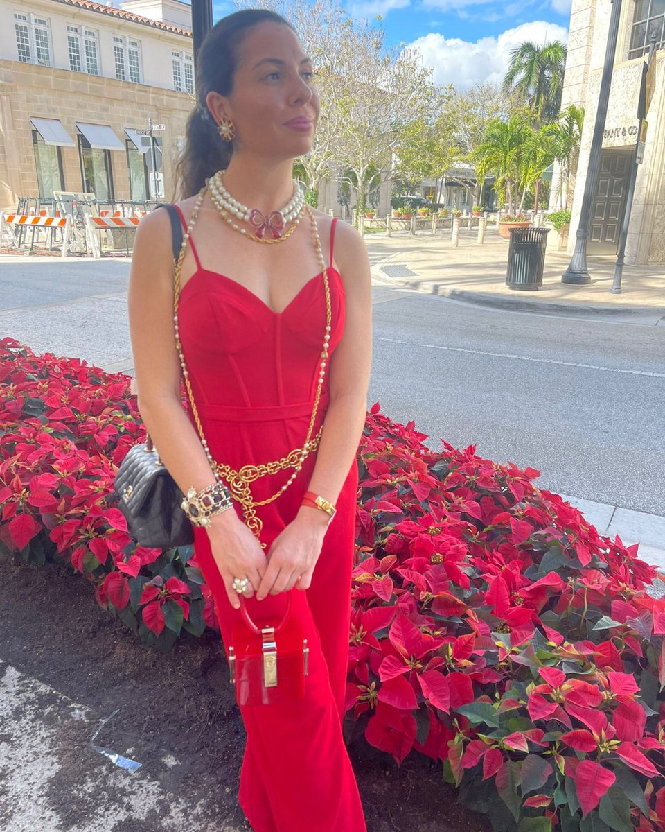 OnlyAuthentics's tweet image. The lady in red

Shop online - OnlyAuthentics.com

#palmbeach
#aspen 
#onlyauthentics
#HermesHandbags
#HermesBirkin
#HermesKelly
#HermesConstance
#HermesAddict
#HermesLover
#HermesBag
#Chanel
#ChanelHandbags
#ChanelClassicFlap
#ChanelBoyBag
#ChanelJumbo
#ChanelMini