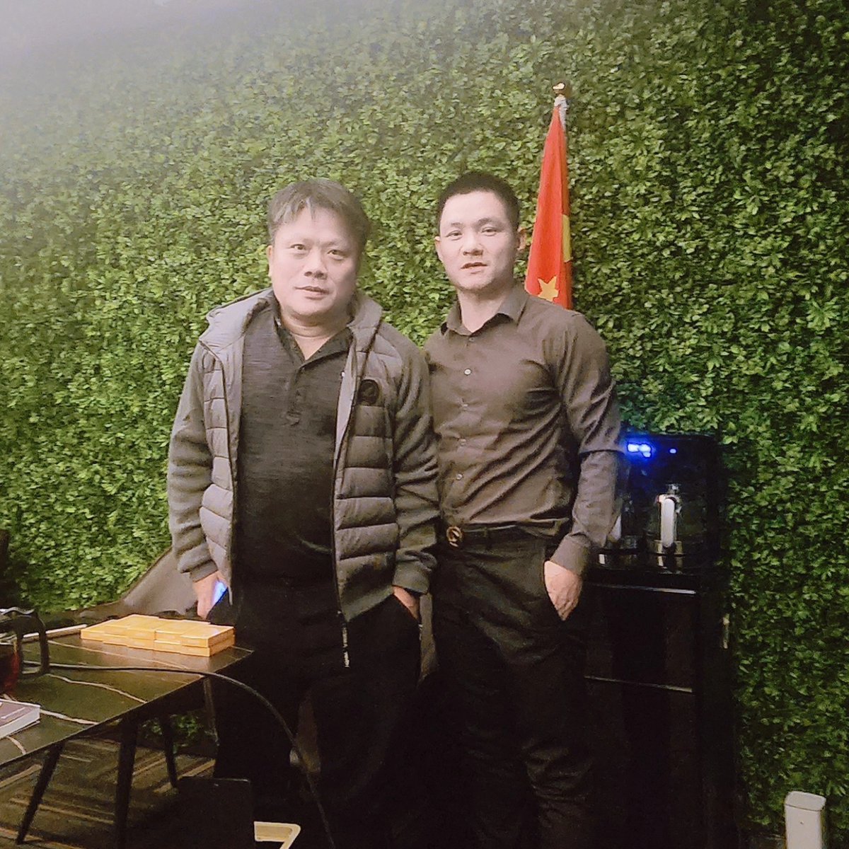 Yesterday, Our honorable CEO Leomars Liao held an important meeting with Zeng Liang, former Vice President of Microsoft Greater China and Vice President of Baidu, General Manager of Baidu Nuomi at Head office of ATOSHI. Let's take ATOSHI to the moon and empowers the word.