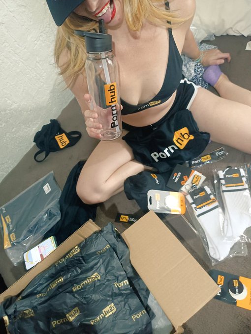 Ty Pornhub for all the SWAG!!  expect great things...  Gracias Pornhub por todos los regalos!!  esperen<a href="/tag/swag"class="tags"><span>#swag</span></a><a href="/tag/thankyou"class="tags"><span>#thankyou</span></a><a href="/tag/gracias"class="tags"><span>#gracias</span></a><a href="/tag/ph"class="tags"><span>#ph</span></a><a href="/tag/phworthy"class="tags"><span>#phworthy</span></a>