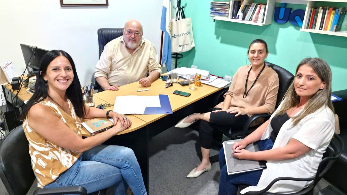 En el marco del acuerdo entre la <a href="/UIQuilmes/">Unión Ind. Quilmes</a> y nuestra universidad, el 22/02 se realizó una reunión para incluir a los colegios técnicos de Quilmes al proyecto de acción comunitaria "Inserción de Jóvenes en la Vida Académica Universitaria".

📲 +Info en ean.edu.ar/nota/1554-vinc…