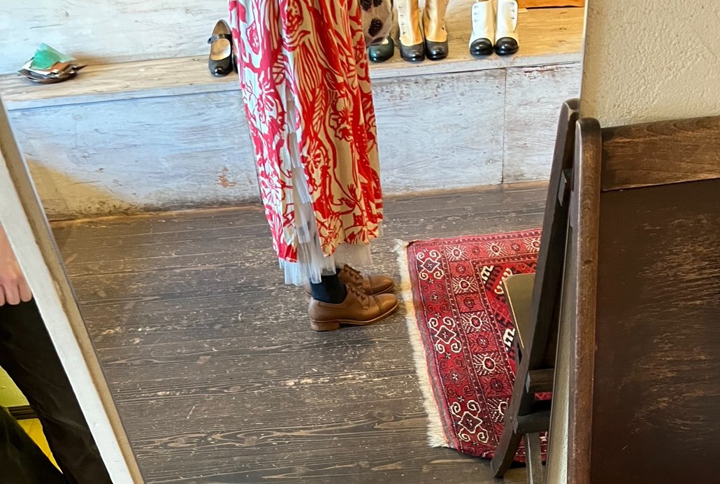 urin3esoragoto's tweet photo. 谷中🗼✨に行きたかった理由のひとつ。sonomitsu✨さん😍に、ようやく行けました🥳

やっぱ…めちゃくちゃ…ステキだー♥️
ほすぃ🤤ｶﾜｲｲ💘ｶｯｺｲｲ♥️

インスタにあげて頂きました🫶🏻ありがとうございます💘

#sonomitsu 
#shoes 
#そのみつ
#谷中
#千駄木 
#東京 https://t.co/b5tJDElESS
