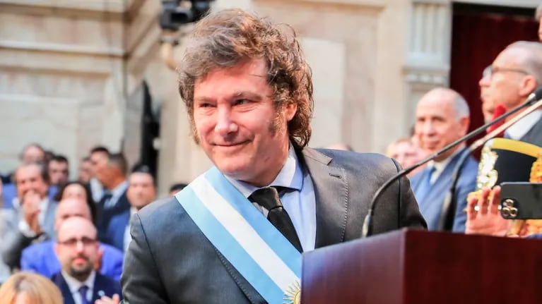 vialejonatan's tweet image. 🇦🇷 Qué presidente tenemos los argentinos...

💥 RT RT RT RT si bancás a Javier Milei.