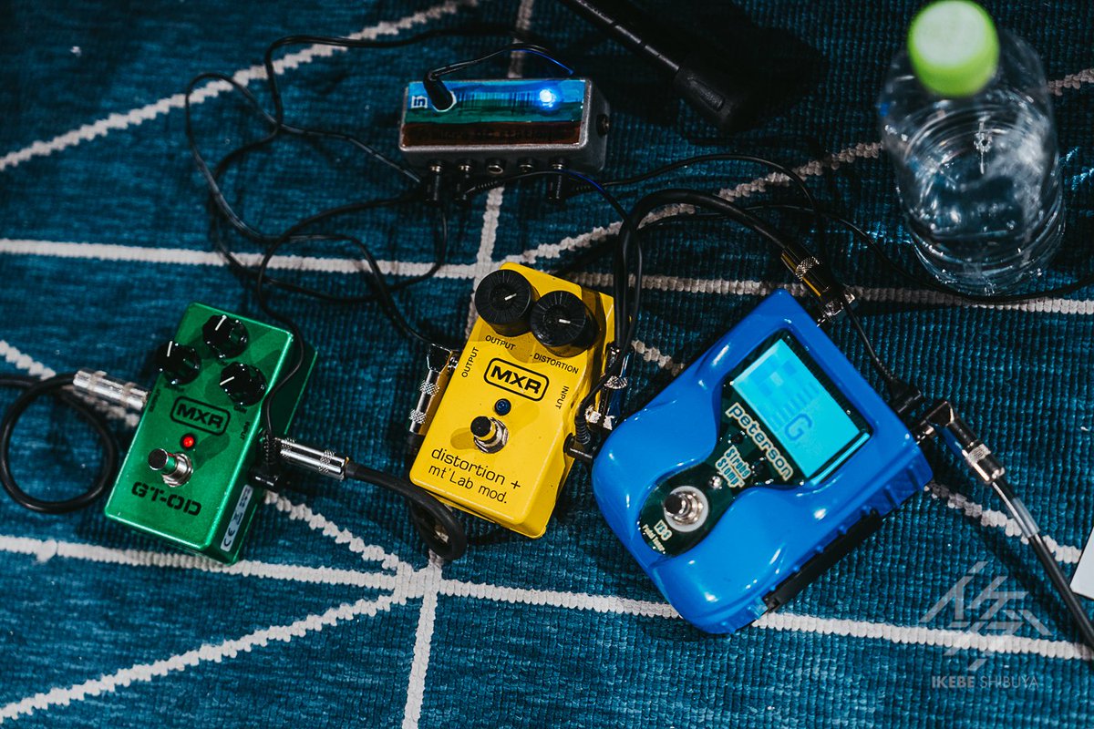 ikeshibu_tokyo's tweet photo. ⚡ARCHIVE⚡

band HANADA Streaming Live

#花田裕之：Vocal, Guitar

🎸#GibsonGuitars
🔊#FenderAmps
🎙#HeilMicrophones
🎛#MXRpedals
🎛#PetersonTuner
🎛#Dcustom

🎫販売期間 ～3月3日（日）20:00
✅配信期間 ～3月3日（日）23:59

🔻チケットはこちら🔻
https://t.co/fQAJkNMGYD https://t.co/kKqY1XdGLI