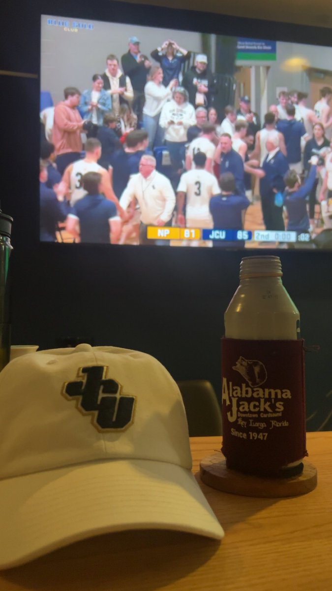 KCope47's tweet photo. The new hat is 2-0. Let’s go fellas. https://t.co/P3SwJ3w7PS