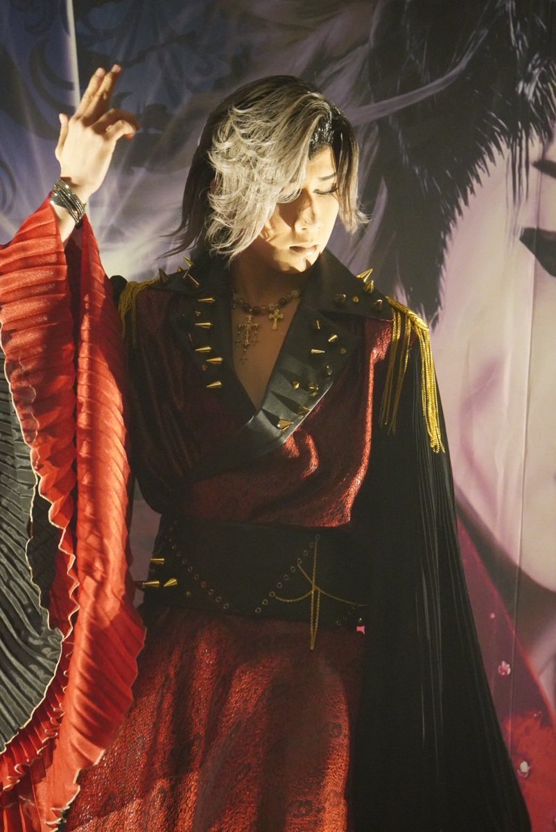AzIfzH3cvysCYIy's tweet photo. 宣伝です✨✨

5月11日浅草木馬館にて
二十歳記念公演する事になりました！

あと少しで大人の仲間入りか〜
大きくなったね🤷🏻‍♂️笑

ずっとやりたかった
お芝居に挑戦します！

また改めて宣伝します🙇‍♂️ https://t.co/m03tXV8sfn