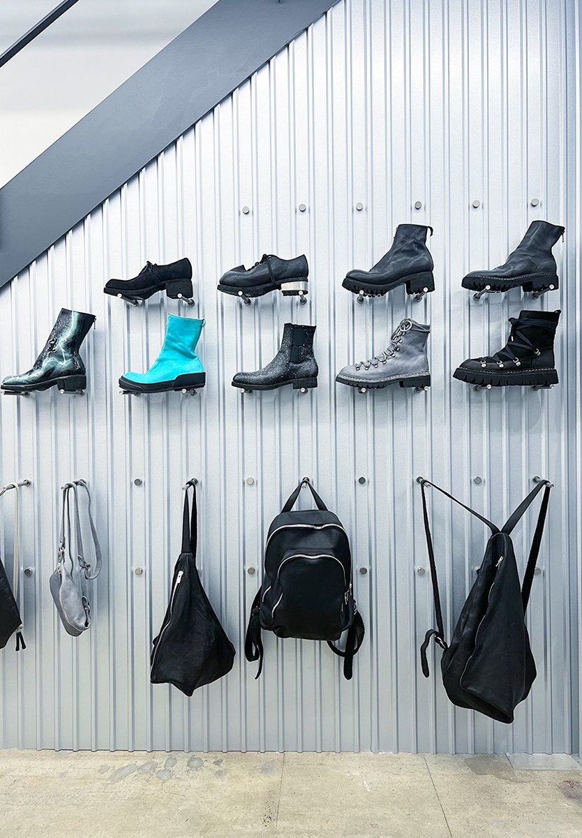 amanojak_koyama's tweet photo. GUIDI wall https://t.co/anzmHVhwsk