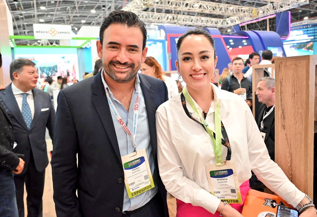 🇲🇽🚍 Verónica Aguilera Jáuregui, Directora Comercial y Mercadotecnia de @CapitalBusMX1 mantuvo importantes reuniones de trabajo en #VitrinaANATO2024🇨🇴 con la finalidad de dar a conocer al mercado turístico colombiano y latinoamericano los diversos tours y paquetes de viajes por