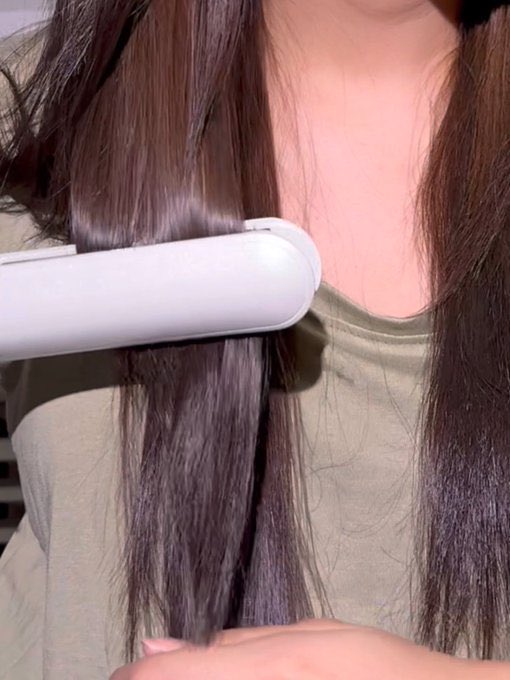 มาเปิดโพยไอเทมบำรุงผมที่ฟิวใช้ ทั้งยืดทั้งทำสี หนีบบ่อย ม้วนบ่อย ผมไม่มีเสีย✨

-ทริคเด็ด :ใช้ออยล์บำรุงผม หมักผมก่อนสระ 20-30 นาที ผมนุ่มลื่นมาก แบบมากกกกก

-แชมพู ครีมนวด ทรีทเม้นท์ ยกให้ tsubaki ยืนหนึ่ง ผมนุ่ม ลื่นมากก แล้วกลิ่นหอมมากก กลิ่นติดผมเหมือนเพิ่งออกจากซาลอน