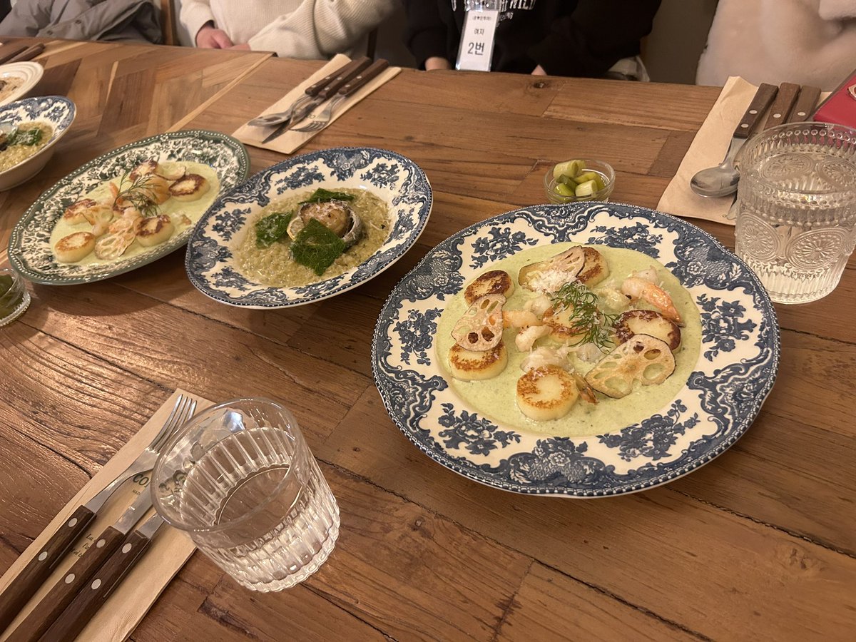 #선재도 #펜션벙 #부커만남

타이♡타닉 형님네랑
트윗 휴식기인 훈♡은 형님네랑
인천? 안산? 선재도에서 펜션잡고
불멍도하고 고기도먹구 술도마시고
정해진 목적없이 편하게 보기로했는데
오늘 오후 합류하실 부커분 계시려나요?

With <a href="/ansangman3/">타닉커플</a>