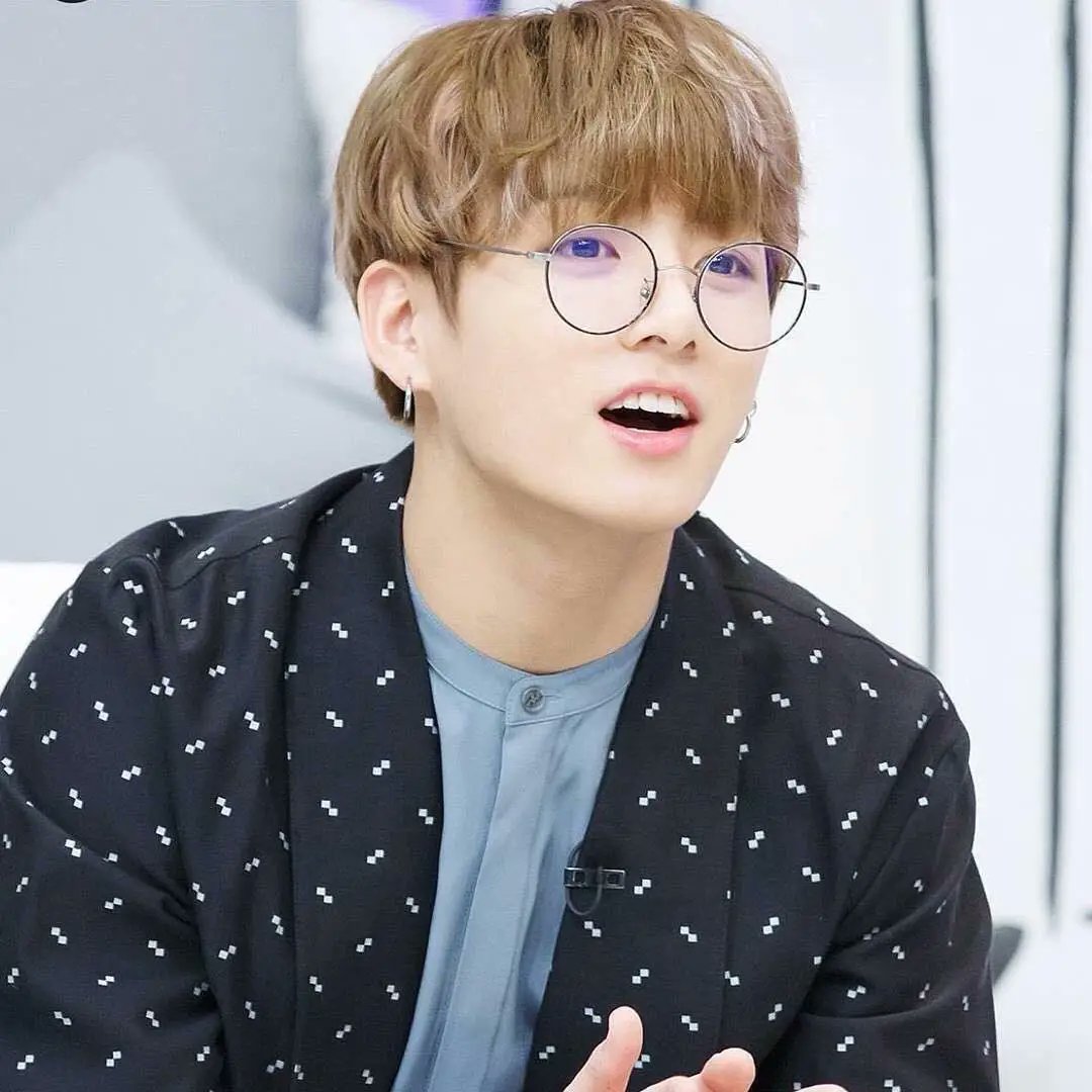 yu_tan123's tweet photo. 今日もグクが大好き🫶🏻💕
良い一日を🍀.*
#D_466💜
#JUNGKOOK
#WeLoveYouJungkook https://t.co/eWF3xXfuoC