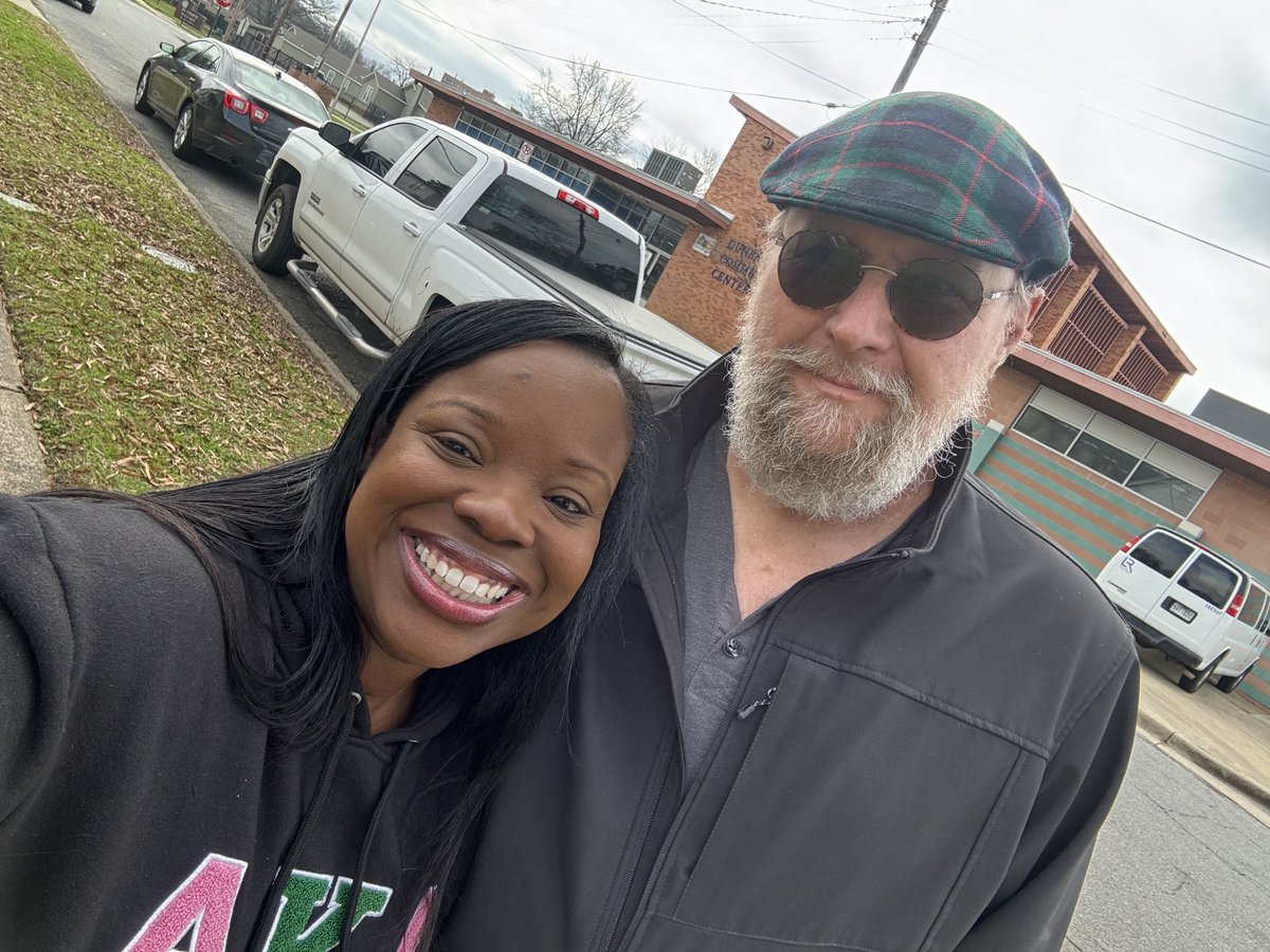Anointed08's tweet photo. A time was had today! You still have time to get to the polls before Election Day. Take someone with you. #VoteYourPOWER @xjelliott @dmurrcon @lauracbryan @Denisefor80 https://t.co/JS5EiBin9E