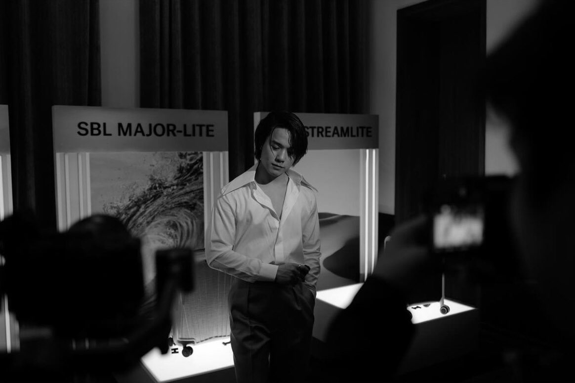 JMJFans's tweet photo. B/W 🖤🤍
#JamyJamess #JMJLABEL
#DestinationSamsoniteTH
#SamsoniteTH #EVOAZ
cr gaprakkapan https://t.co/9xr3RVeRzK