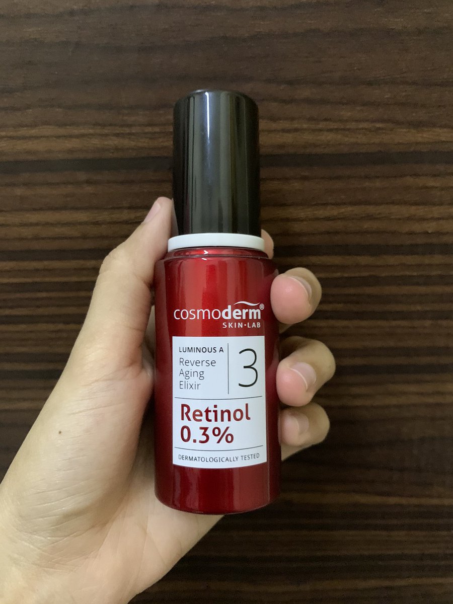 vibeswithroseee's tweet image. I suka lah retinol cosmoderm ni. Malam pakai esok bangun pagi muka nampak healthy and glow. Kalau ada jerawat kecut weh jerawat tu.