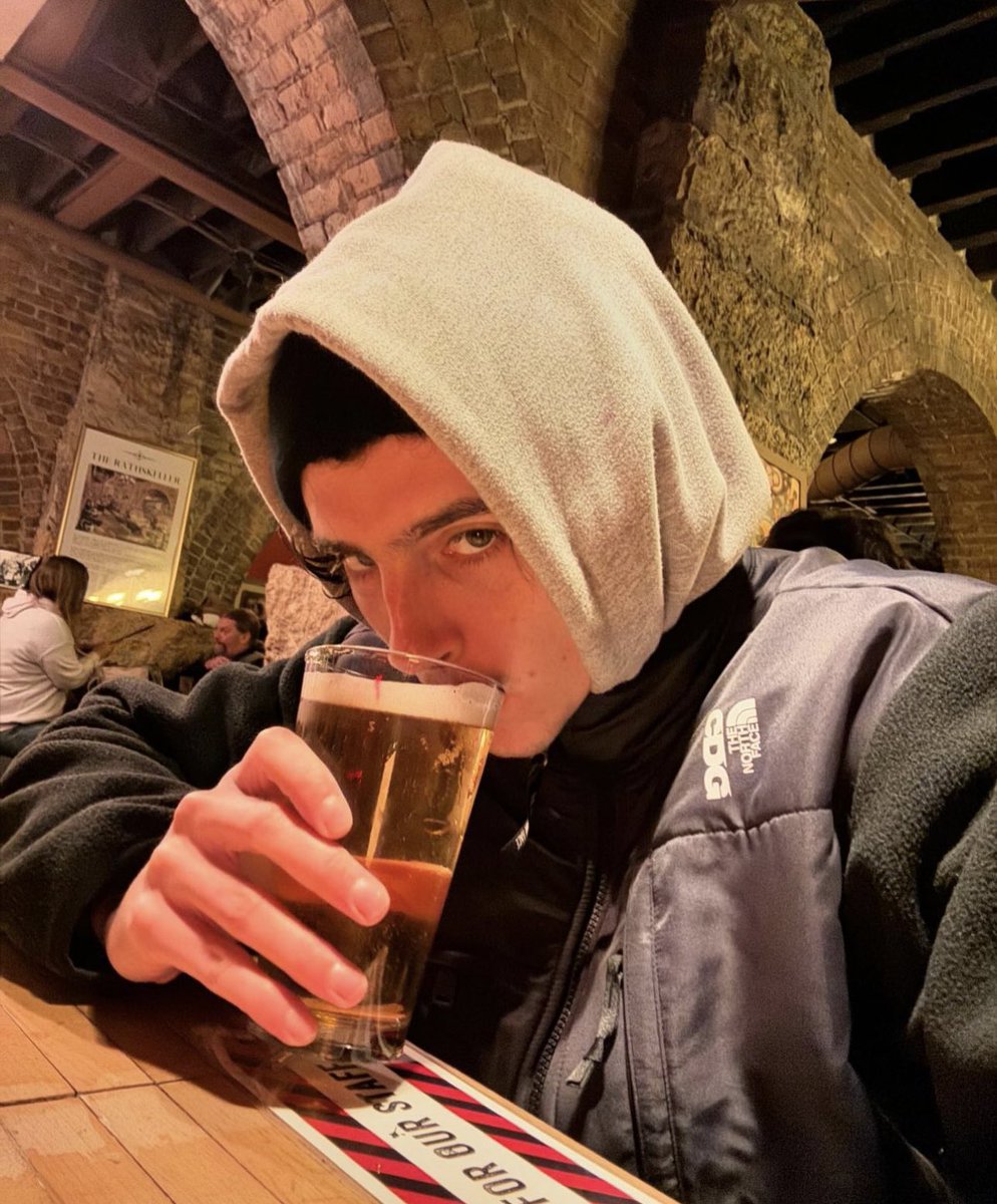 PopBase's tweet image. Timothée Chalamet shares new photo.