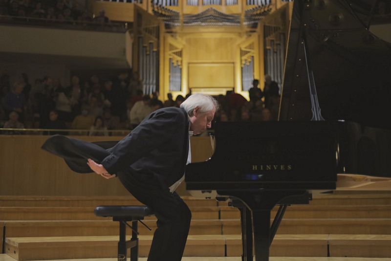 Crítica <a href="/FundScherzo/">Fundación Scherzo</a> / Sokolov regresa a la ortodoxia - por Juan Berberana ritmo.es/auditorio/crit…