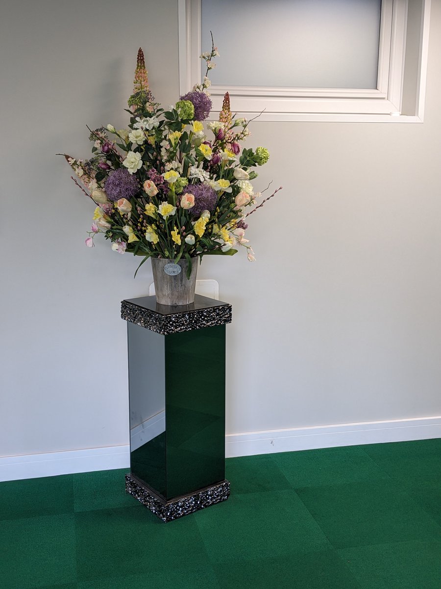 Great to see <a href="/BuryinBloom/">Bury St Eds in Bloom</a> "Spring has Sprung" <a href="/BSEGolfClub/">BSE Golf Club</a>. 
Makes you proud to live in <a href="/ourburysteds/">Our Bury St Edmunds</a>