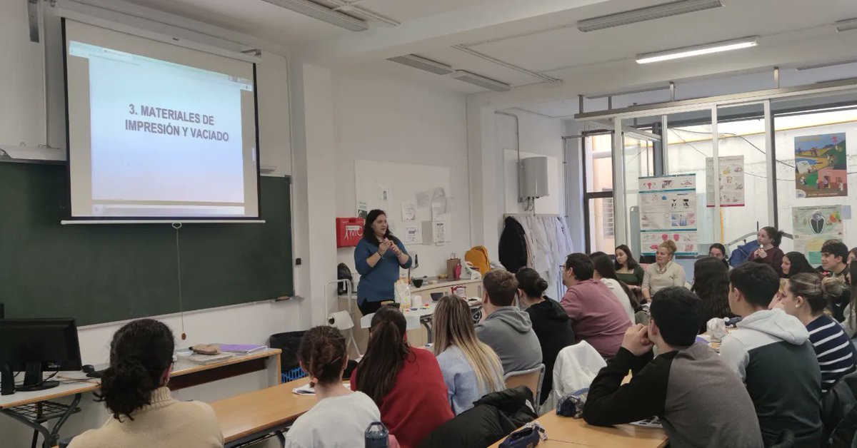 SAFAAlcala's tweet image. 📣 TALLER IMPRESIONES DENTALES #EnFPSAFA #FormaciónComplementaria #Odontología 🦷😁‼️

➡️ El alumnado de CAE ha complementado su formación con un taller sobre la realización de impresiones dentales, vaciado correspondiente y registro de mordida dental 👏👏👏