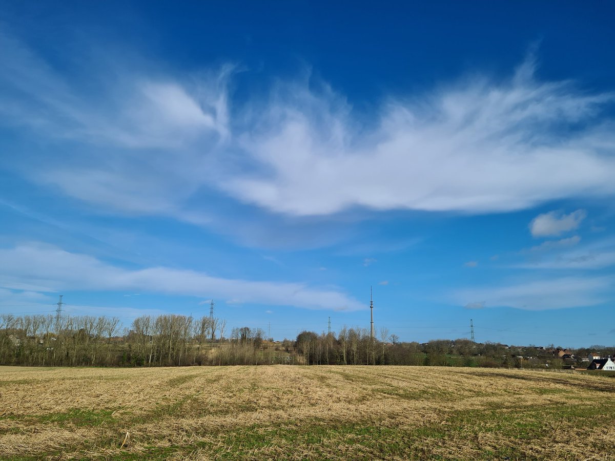 Opklaring en winderig - 10:05 Locatie: Halle Naam: Joris Dewolf #vrtweer