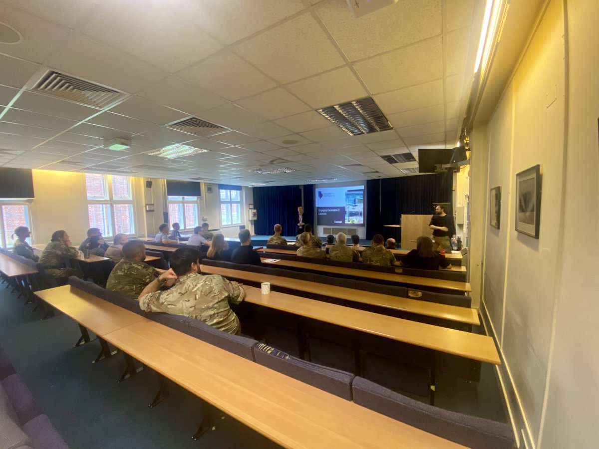 UoP Business and Law tweet media