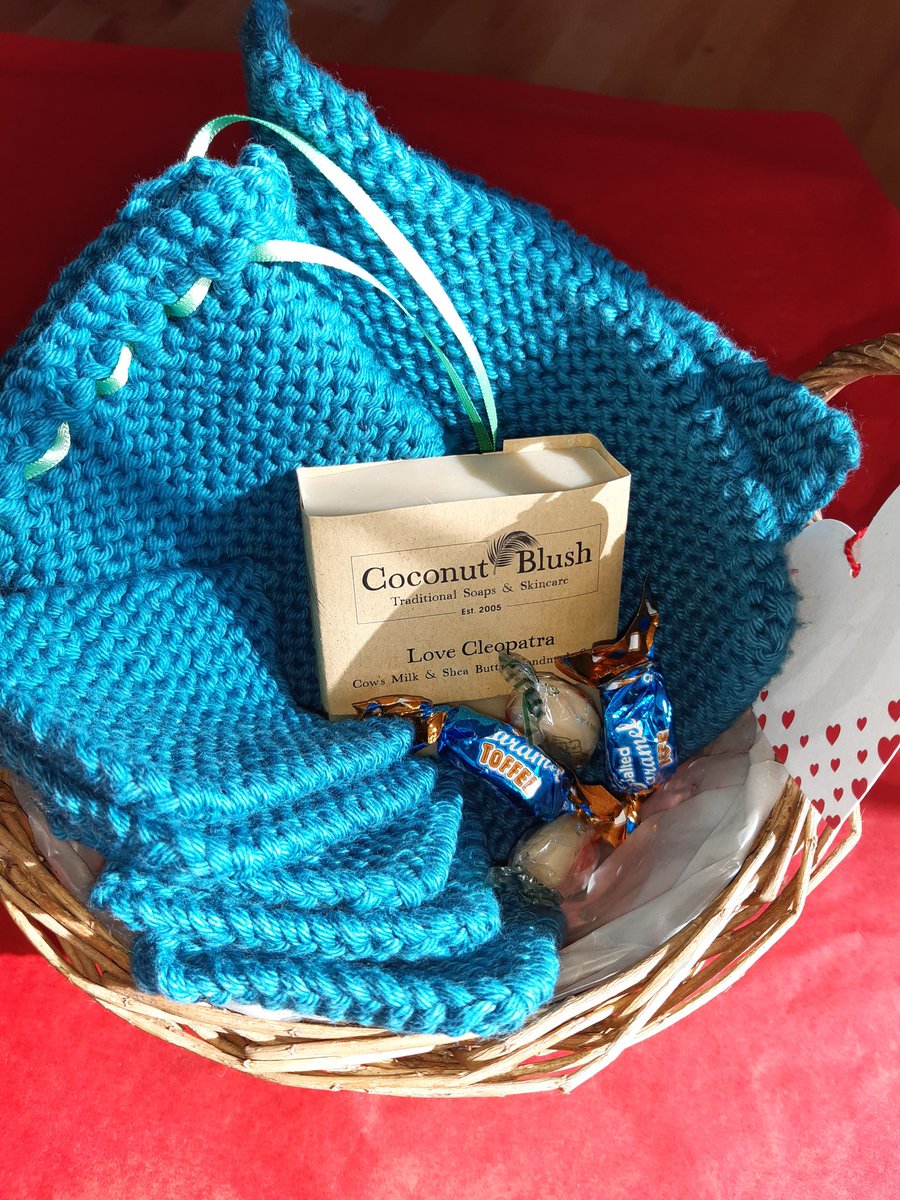 ** #MothersDay ** Limited Stock - Spa Beauty Set Face Cloth, Soap Bag, Scrubbie Squares, Soap in basket only £15.99 + £3.49 p&p Hand Knitted in 100% Cotton in Teal or Fuchsia Pink Message for payment details #ukgiftam #ukgifthour #MHHSBD #CraftBizParty #shopindie #giftideas