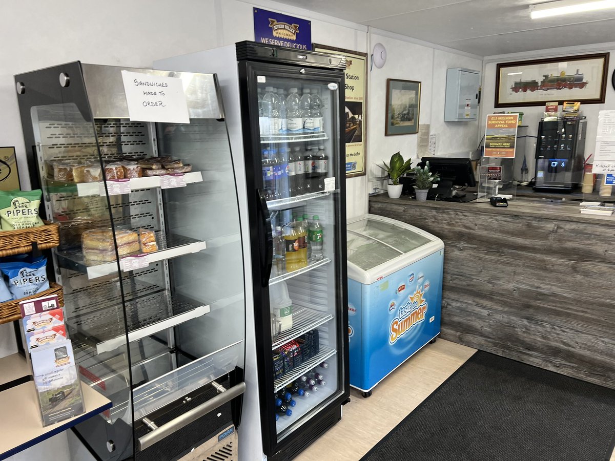 TimSEaston's tweet photo. Bewdley buffet @svrofficialsite is open for breakfasts, tea, coffee, hot chocolate, fizzy pop, bottled water, cake, chocolate bars and more #teamsvr https://t.co/4gk1j2nInt