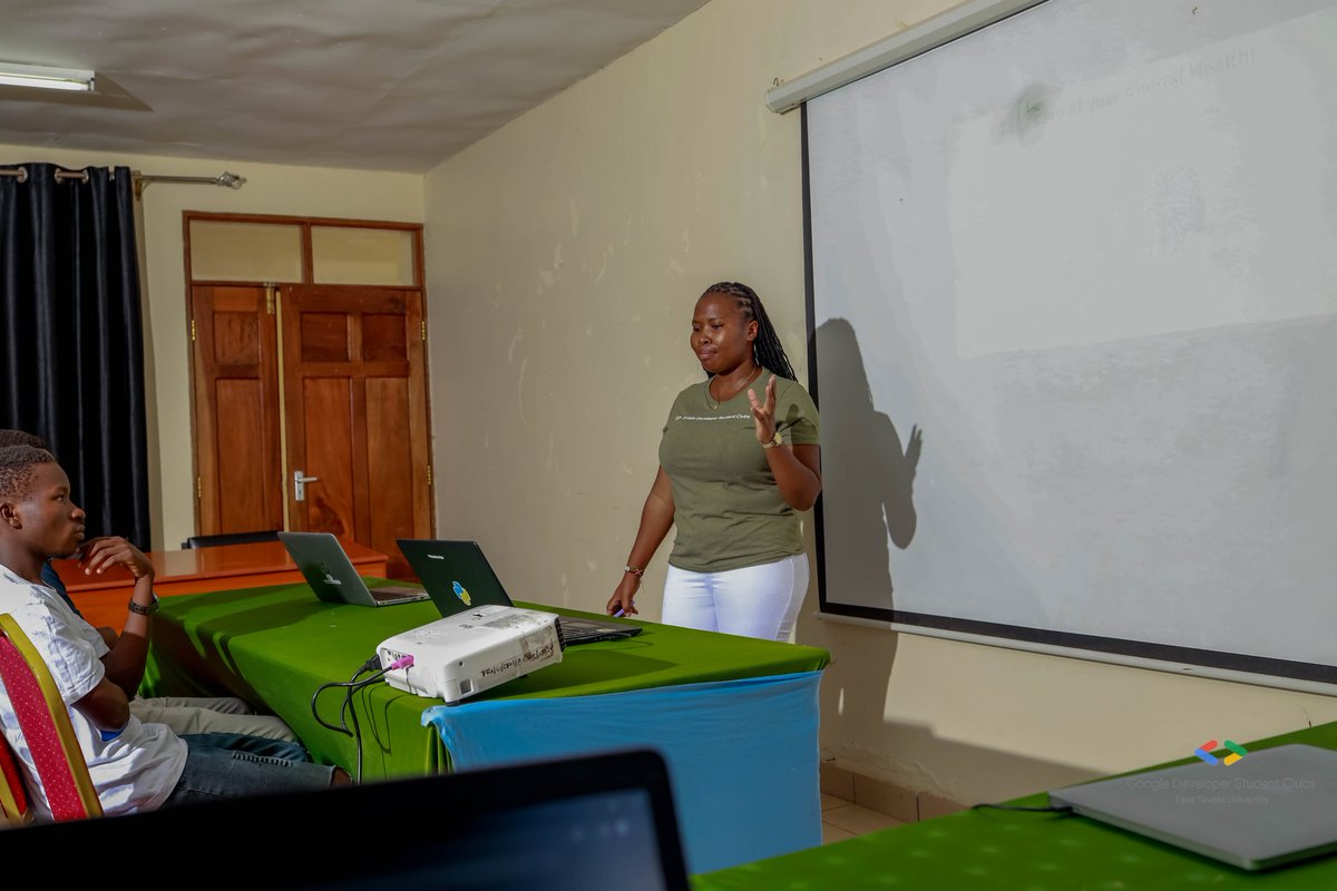 DscTtu's tweet image. We kicked off with a Keynote from our GDSC Lead @_Brendamwaura where she shared an overview of GDSC TTU Community and how #TTUTechFest24 started.

#TTUTechFest24
#Developersstudentsclub
#DscTtu