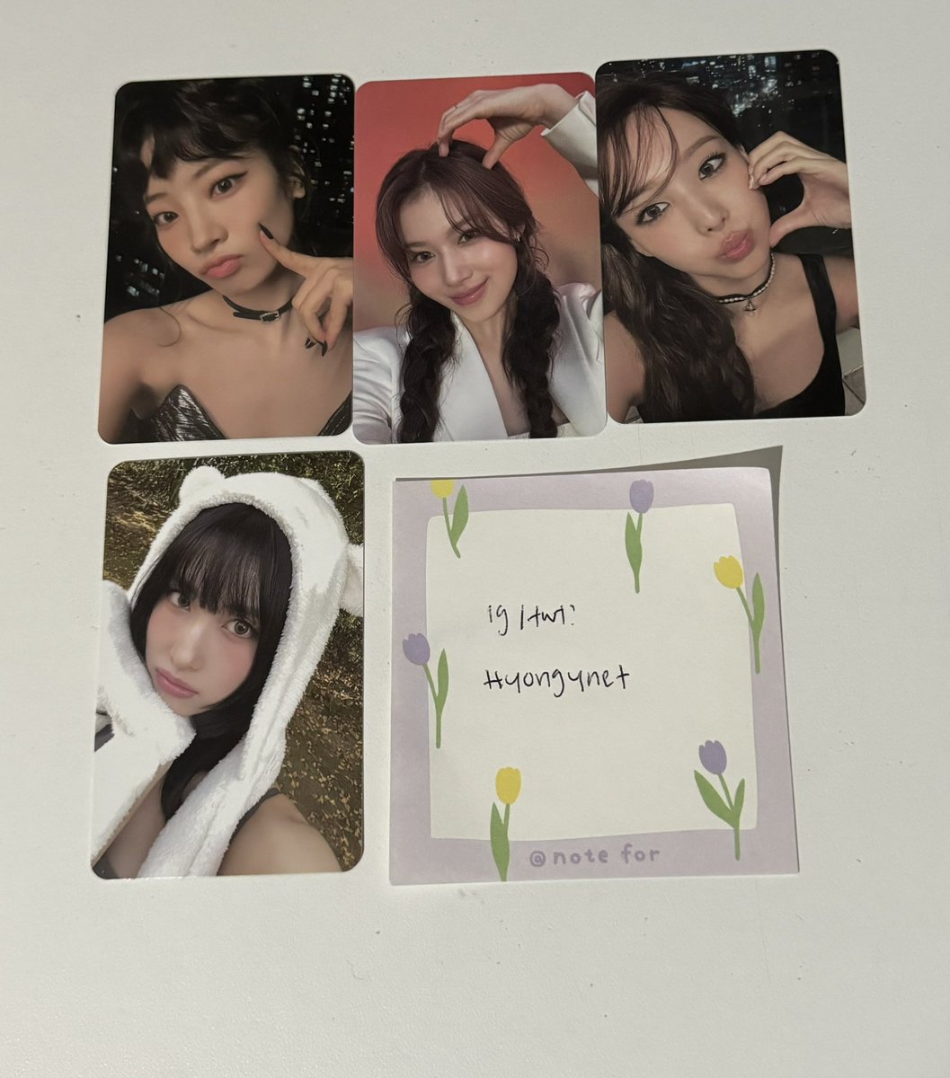 TTyongYnet's tweet photo. Wtt: twice with you-th pcs 
Have: dahyun,sana,nayeon,momo
Want: next slide (trading bear hat for bear hat w/ jihyo priority ) 
usa only ! https://t.co/AJEwtH5ck8