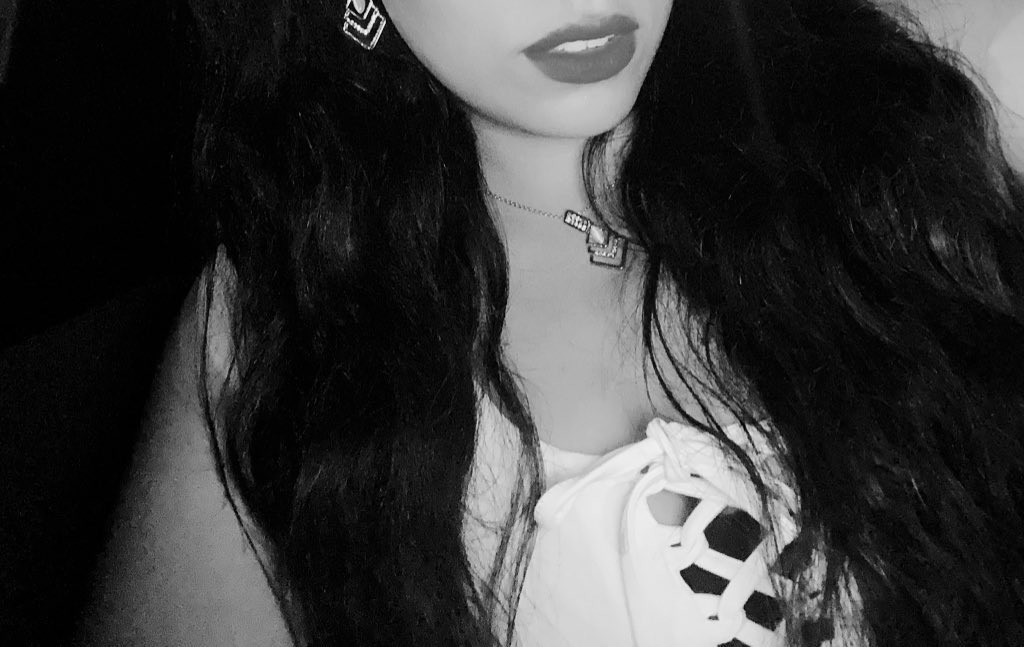 I had to create a new backup account (which I’m planning to use as main soon) since X is giving me a lot of trouble with this account 💀 🔆✨Please go follow 

<a href="/FoxxyDomme1/">FoxxyDomme *•~ Dhaani</a>

to help me get my follower count to 1K there ✨🔆

🫧 ⟳ &amp; ♡ this pls 🫧
