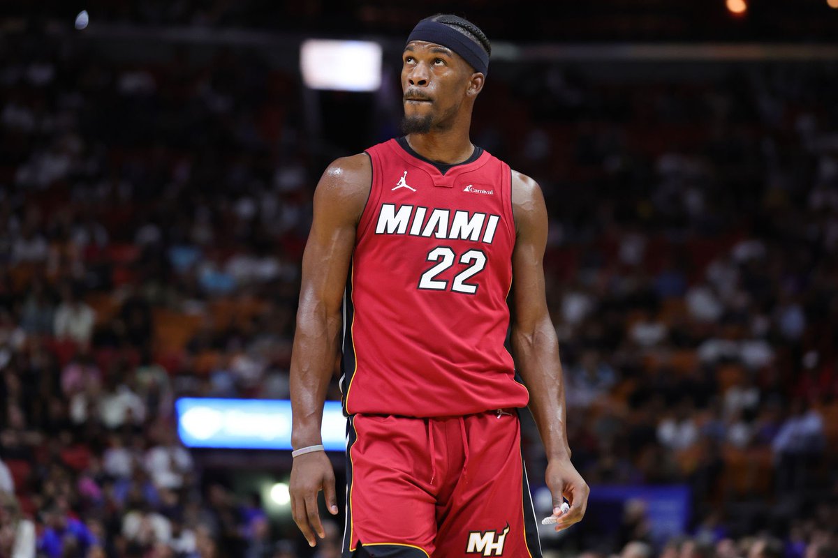 WeHitThose__9's tweet image. 𝟎𝟑/𝟎𝟐/𝟐𝟎𝟐𝟒 𝐍𝐁𝐀 𝐂𝐀𝐑𝐃: #GamblingX

Risking 1U on each:

Jimmy Butler o5.5 AST (-105) DK
Nikola Jokic o12.5 RBS (-135) DK
Anthony Davis o22.5 PTS (-135) DK
Kevin Durant o22.5 PTS (-135) DK

$50 to someone that likes/rt this post if we complete the 4-0 sweep 🤝🤝 #NBA