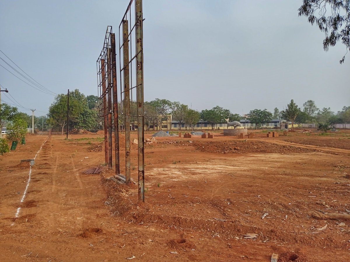 UpdatesTanjore's tweet photo. #ParkUpdate 🆕
Upcoming New Green Park in #Thanjavur with beautiful Dugong (கடல் பசு) statue in the centre of the Park !! 🦭⛲🪴
Status: 🚧🚜🏗️
📍near, Collectorate
Trichy - Thanjavur Highway
Pillaiyarpatti (P), #Thanjavur
#SaveDugong #MarineMammal
#Thanjavur #Parks 🦚 https://t.co/sTrRH0hwKj