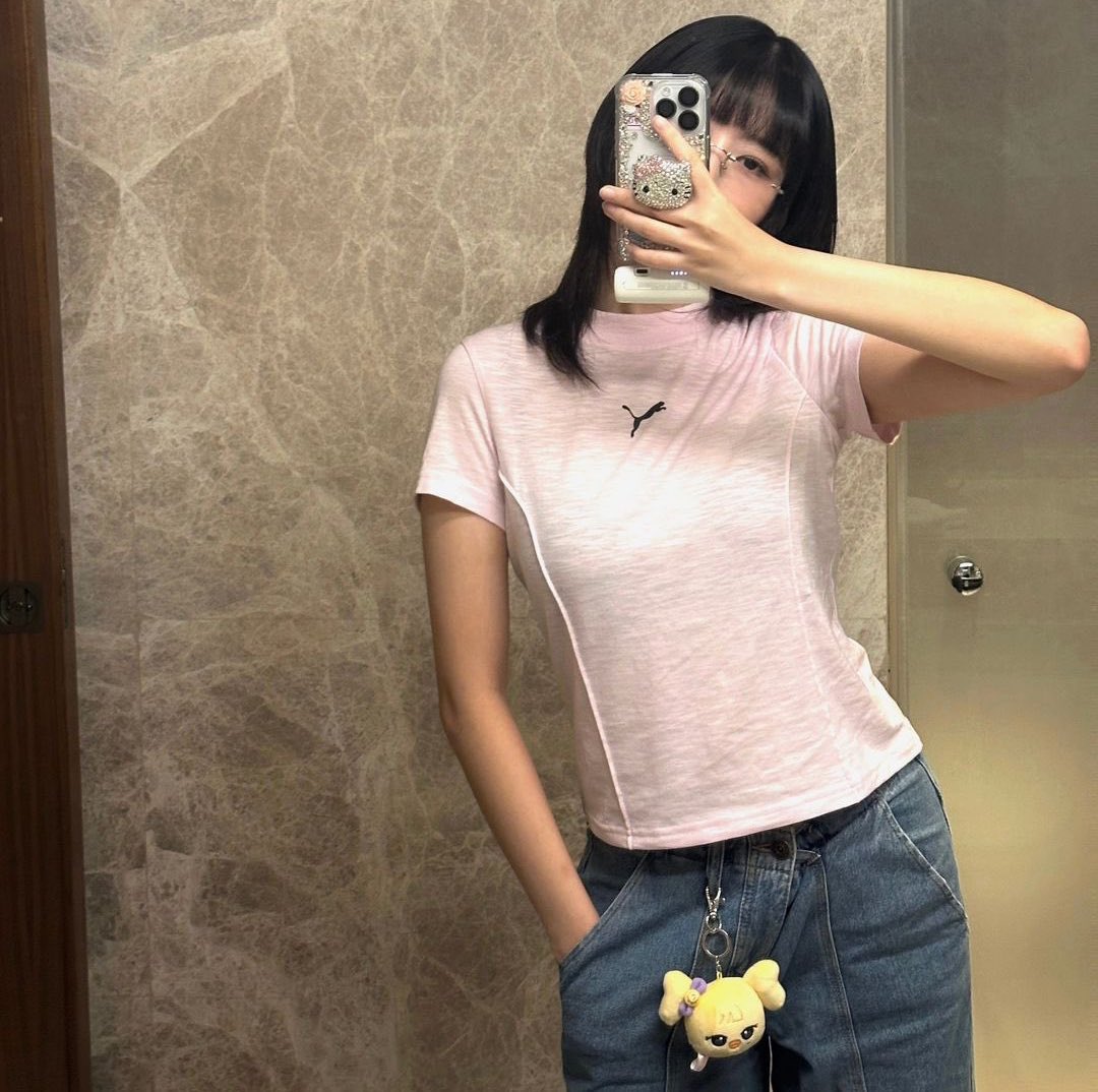 rei pics tweet media