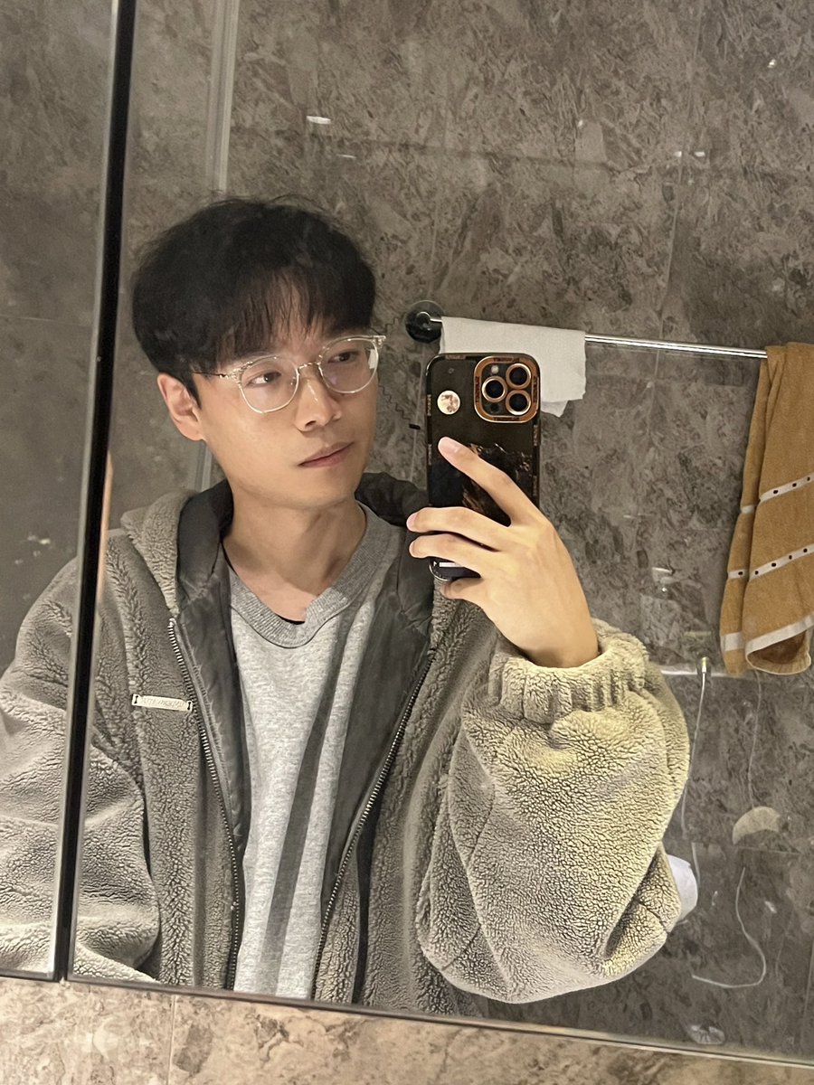 Paranoia515's tweet photo. 好久不来 https://t.co/eg3JuHgSL3