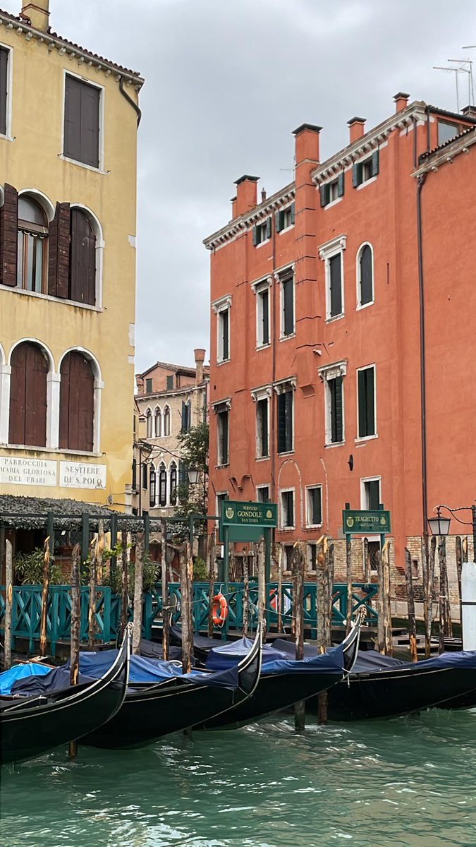 ☁ «Dobbiamo abituarci all’idea che ai più importanti bivi della nostra vita non c’è segnaletica» (Ernest Hemingway). Buon sabato, amici!

#2marzo