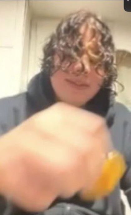 c1oot's tweet photo. @fredyidk Oh nah u too tuff https://t.co/w2hjS4fnwF