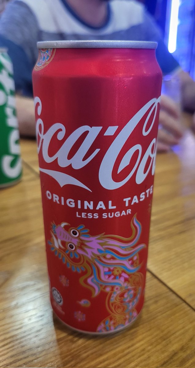 wingthequick's tweet image. #cocacola #Singapore fancy.