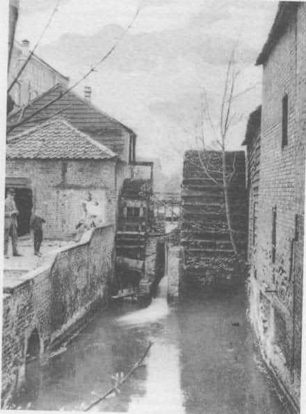 A photograph of Ansells Snuff Mill, Carshalton, London Borough of Sutton. 
There were at the end of the 19th century at least four mills on the river Wandle in Carshalton, making a whole variety of products from drugs to gunpowder.