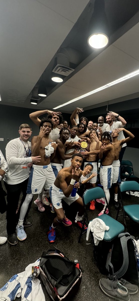 FINAL 4 BABYYYY! A really hard earned win, versus a really talented Ponderosa team. So proud of our boys’ effort and energy, especially on the defensive end. Enjoy it fellas!  Back to the lab on Monday to prepare for a very good Windsor squad.