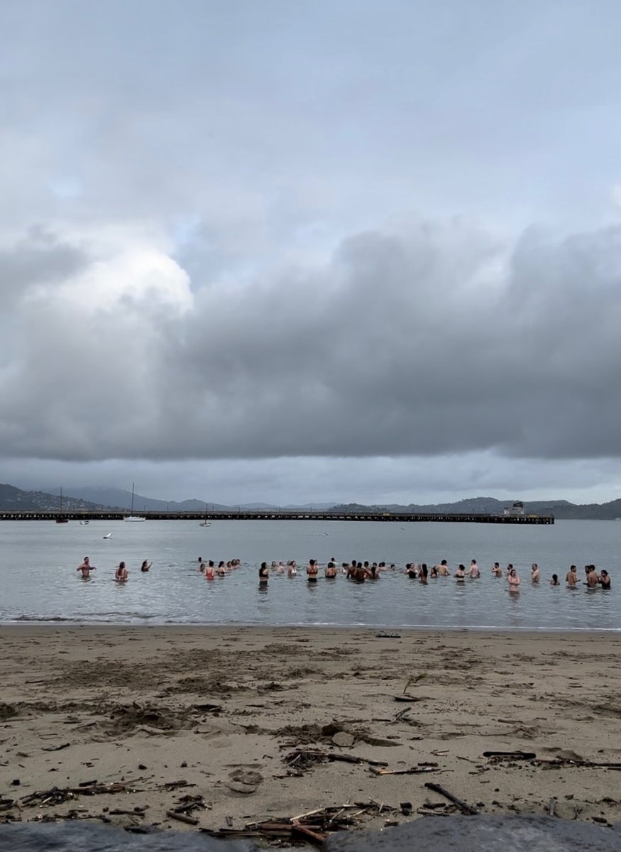 cissyrxhu's tweet photo. the 1st of the month brought to us by rainy SF &amp; an end of plunge rainbow 

starting the month right with this crew — to a March of embodied trust 🤌🏼 https://t.co/vj1ZvU28kZ
