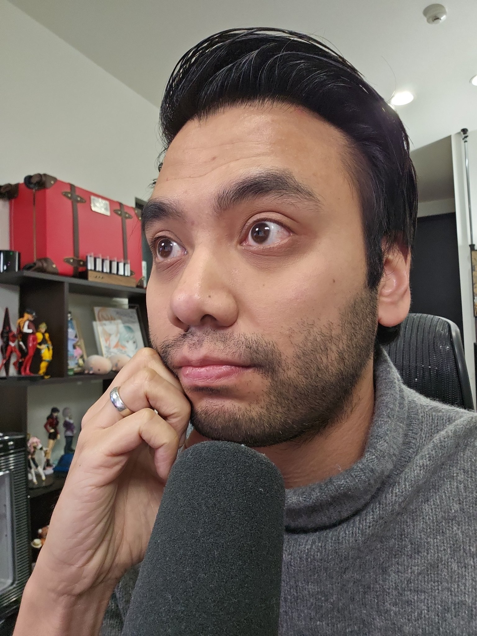 Gigguk on X Live now weebs and ready to watch the Anime Awards. Will be chilling till then https t PJYfK6O7Vv https t UIcE5W1OIP X