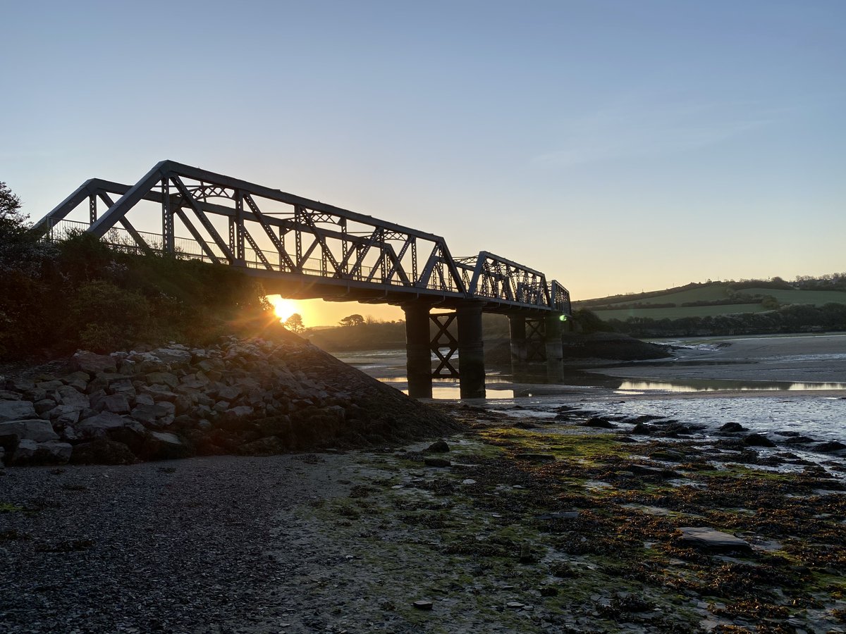 I've not shared one of the bridge for a while and I know they are always favourites! Enjoy, have a fab weekend everyone! #cameltrail #padstow #wadebridge #cycle #cyclehire #bikehire #cornwall #sunrise #railway #ironbridge