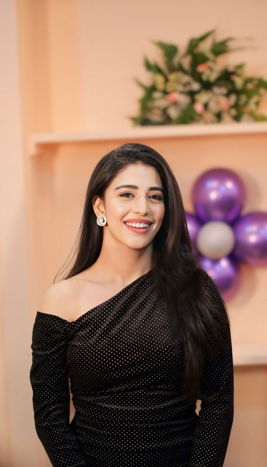 GHphuQEbIAAv-N2?format=jpg&name=large