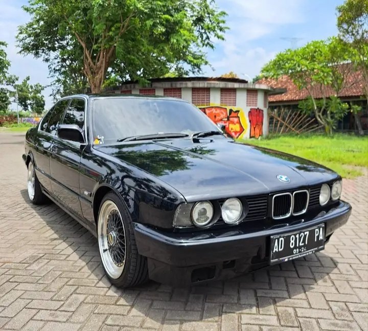 HoldenKlasik's tweet photo. BMW 520i 1991, Manual
Lokasi Bantul, yogyakarta

Rp.33,5 JT negotiable
WA:0895 3917 00255 https://t.co/iDeqshYcPW