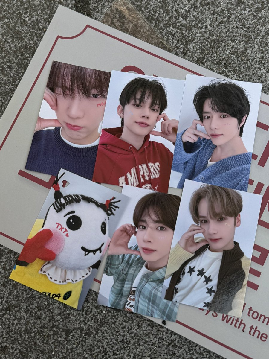yawnchoi's tweet image. Looking for / want to buy  

• Yeonjun and Ppulverse heartcheek MOAZONE pc
• Yeonjun teddy pc
• No overprice, slight damage 🆗
• NOT IN RUSH / slow wl 
• Prefer via 🍊

Please rep/dm 

#ตลาดนัดTXT #투바투양도 #pasarTXT txt choi yeonjun lfs lfb wtb wts