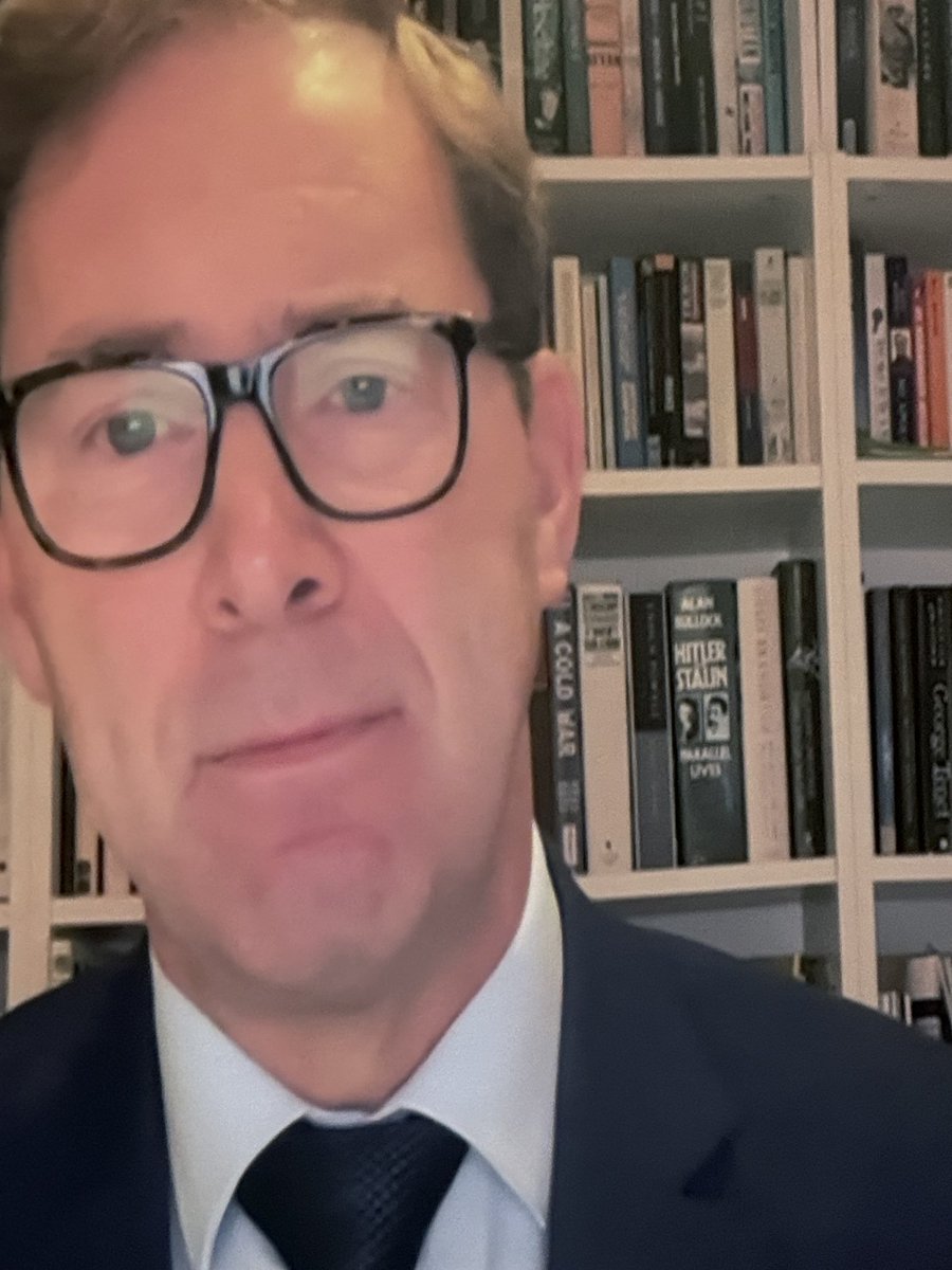karlfbate's tweet photo. ⁦@BBCNews⁩ ⁦@BBCPolitics⁩ Really you would think after what has happened he would take that book out of the shelf. #fail #hypocrital https://t.co/vmSaiH7kS0