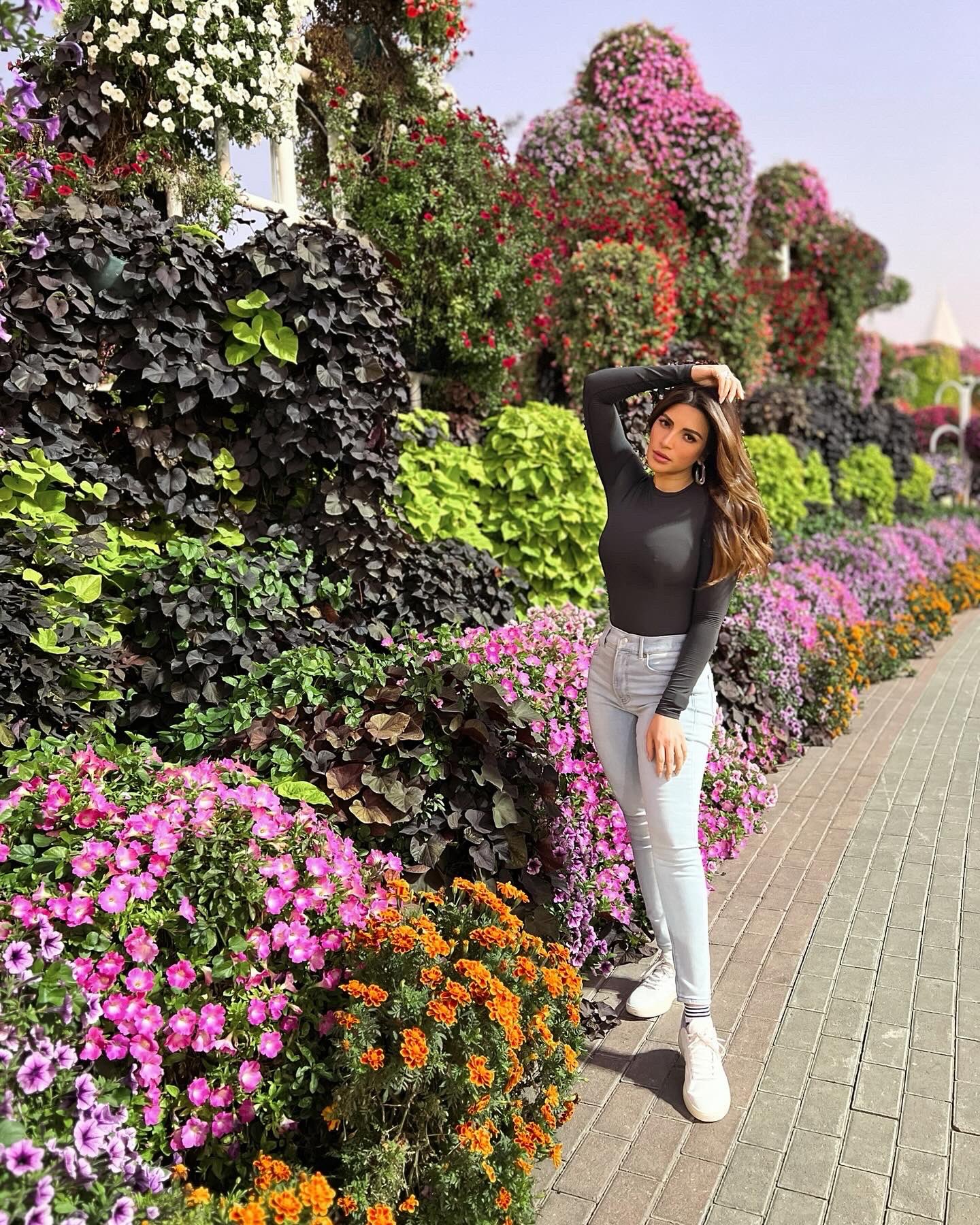 GHplbgHWAAApWPV?format=jpg&name=large