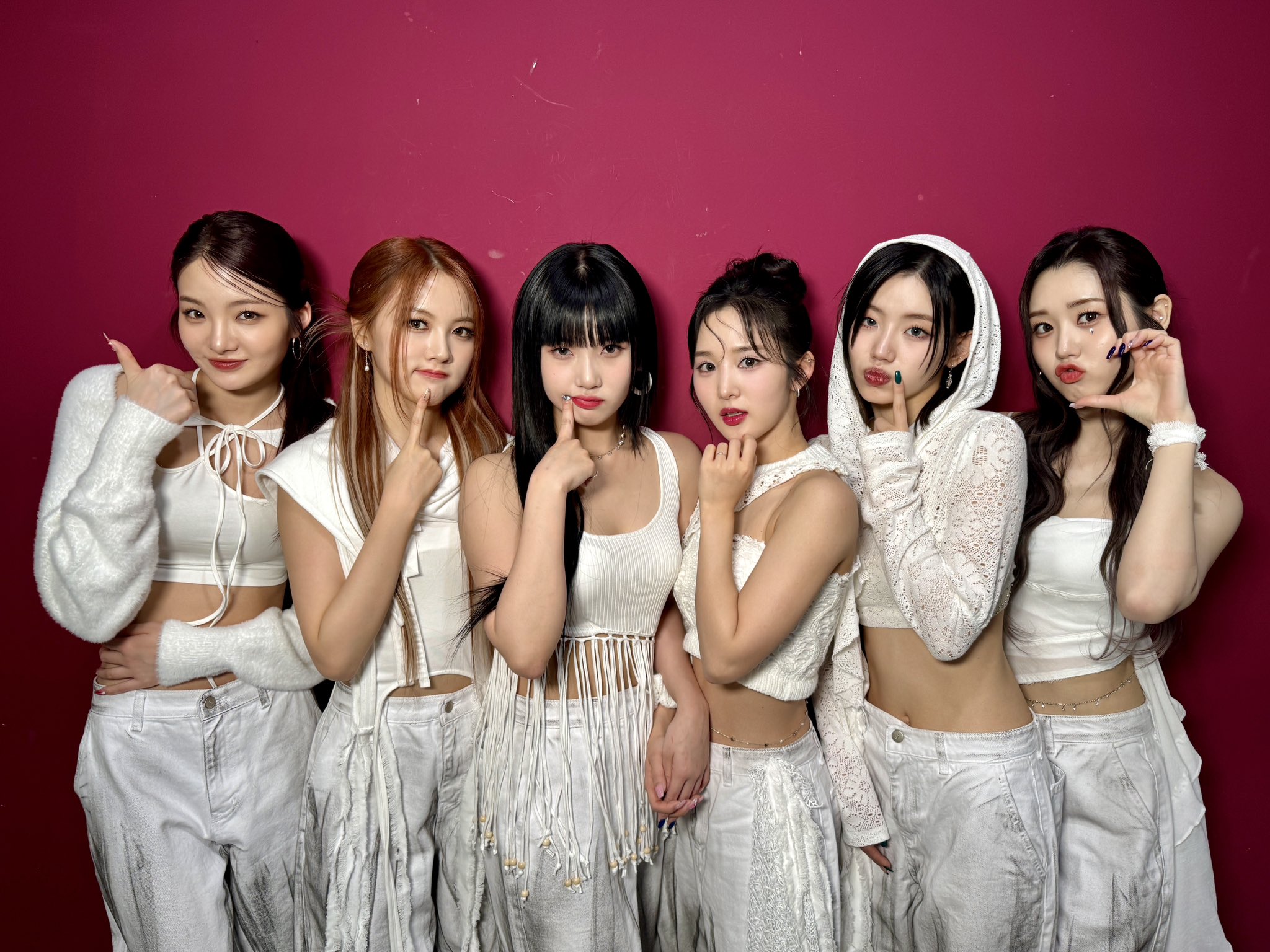 GHpm1bJaEAAKm24?format=jpg&name=large