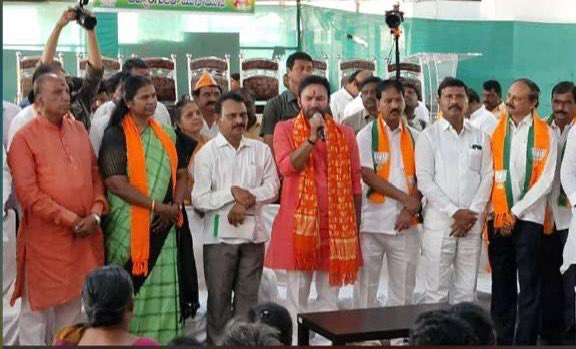 Participated in Bhagyanagar Cluster #VijayaSankalpaYatra at Amberpet yesterday. Hon’ble Union Minister for culture and tourism and @BJP4Telangana State President Shri @kishanreddybjp Garu addressed the Yatra. #AbkiBaar400Paar #TeesriBaarModiSarkar