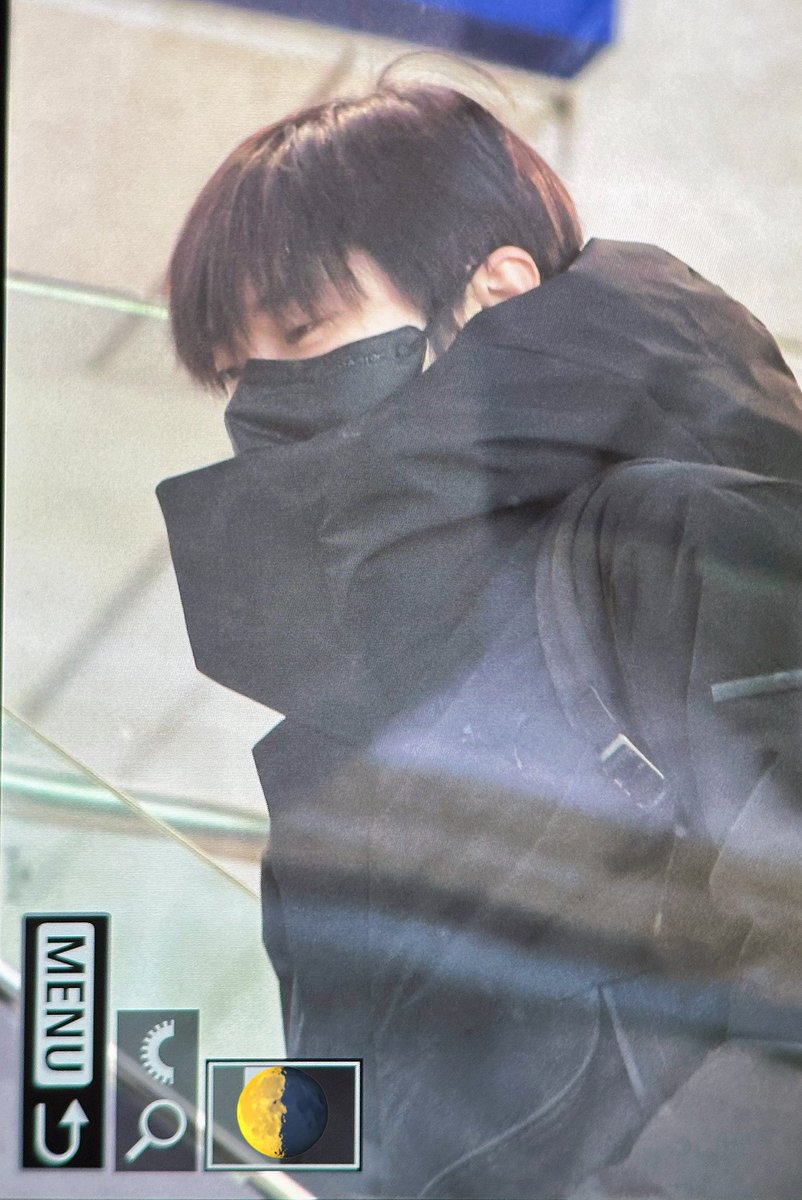 นึกว่าแจฮยอน แต่สรุปคือโดยอง เหมือนเกินไปมั้ย