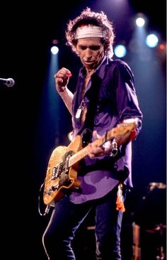 VLafora's tweet photo. Purple Keith, live #XpensiveWinos
📷 #PaulNatkin #MainOffender tour
1993 @Natalie62292640 @resident219 @denajag @AJDMaru @ginger_l1 @Gingersl2 @prolixmusic_ @werthro @Wordsmithgetxo @chucksconfused @StanislasPetit @ABessai @FatOldAnarchist @BillPourquoimec @gunclub_music https://t.co/XzQtGKdCr8