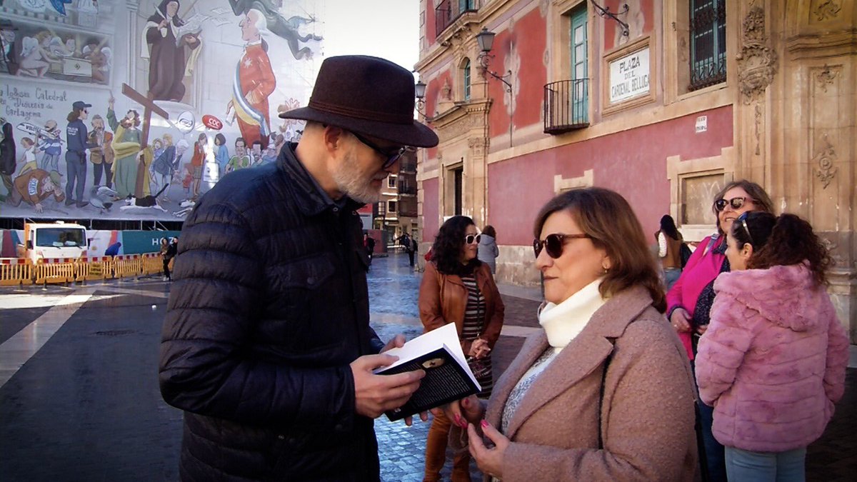 CorazonSolid's tweet photo. #CorazónSolidario pone rumbo esta semana a conocer las enfermedades degenerativas de la retina

Nos acompaña el equipo de @RetinaMurcia 

Mañana domingo, a las 10’50h en @la7tele con @MaraJosOrtizTV 

#BajaVision
#EnfermedadesRaras 
#RetinosisPigmentaria
@cofrm 
@PUEBLAdibujante https://t.co/hTn33veQXH